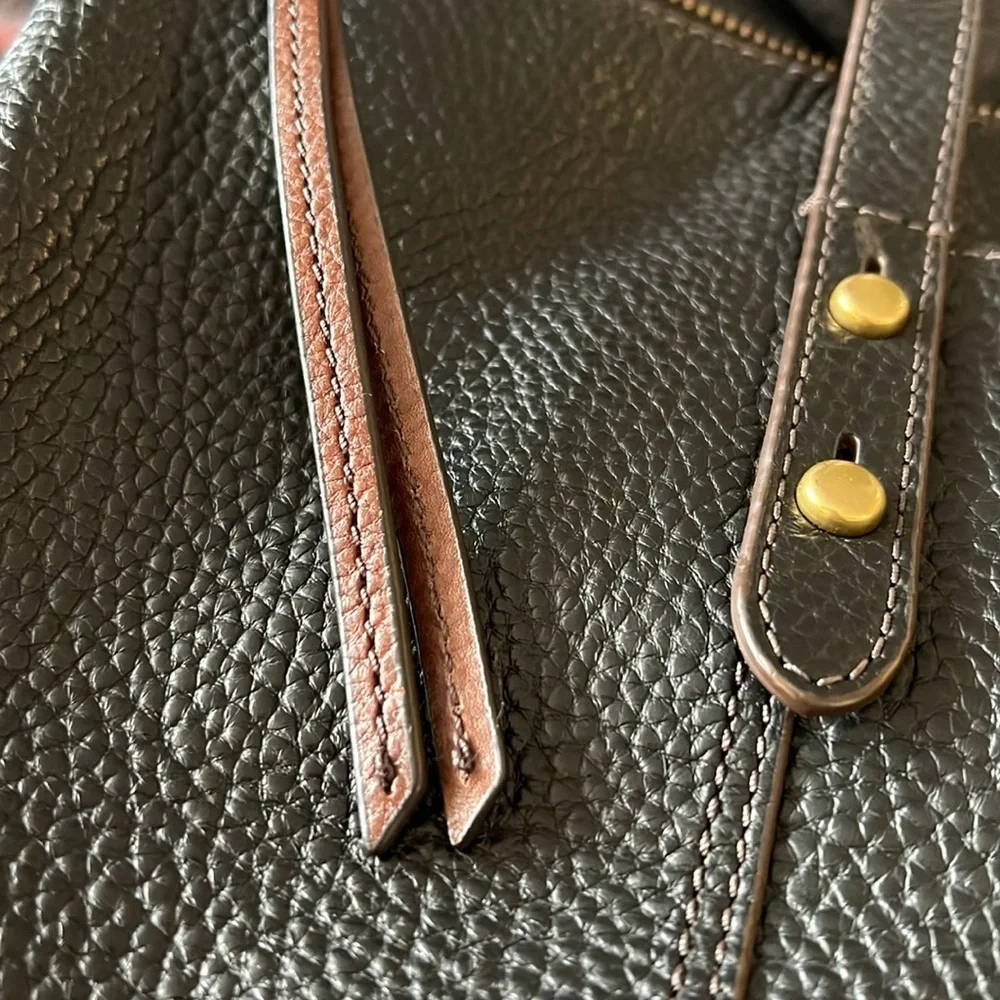 FOSSIL black pebbled leather zip top tote bag - Picture 9 of 9
